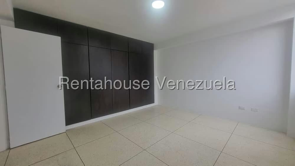 Apartamento (1 Nivel) en Alquiler en Bello Monte, Distrito Metropolitano - 8