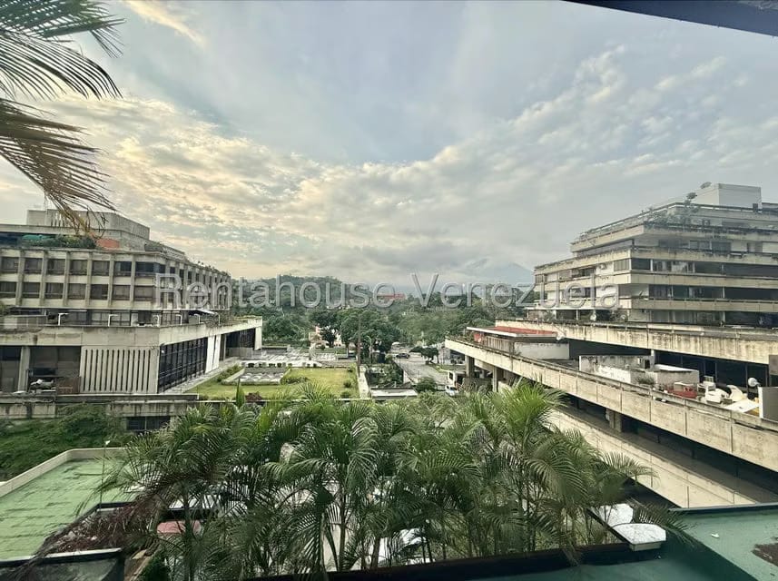 Apartamento (1 Nivel) en Venta en Prados del Este, Distrito Metropolitano - 15