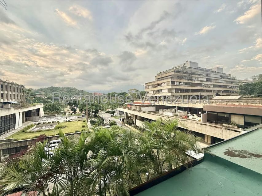 Apartamento (1 Nivel) en Venta en Prados del Este, Distrito Metropolitano - 16