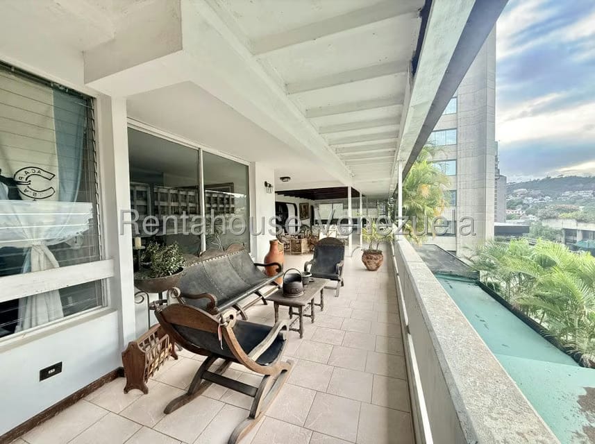 Apartamento (1 Nivel) en Venta en Prados del Este, Distrito Metropolitano - 20