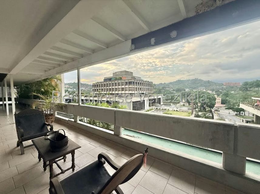 Apartamento (1 Nivel) en Venta en Prados del Este, Distrito Metropolitano - 21