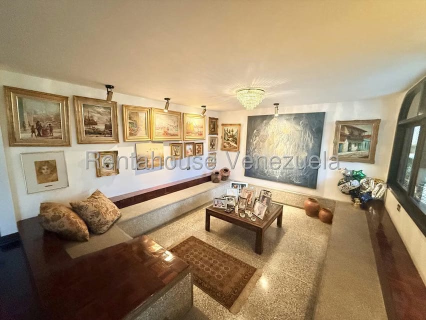 Apartamento (1 Nivel) en Venta en Prados del Este, Distrito Metropolitano - 24