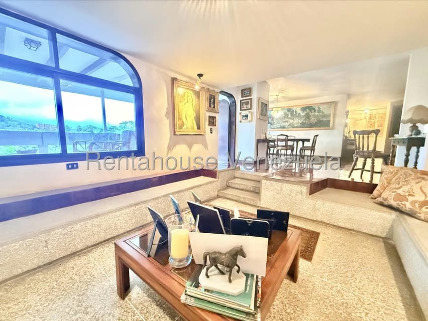 Apartamento (1 Nivel) en Venta en Prados del Este, Distrito Metropolitano - 26