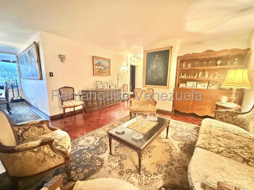 Apartamento (1 Nivel) en Venta en Prados del Este, Distrito Metropolitano - 31