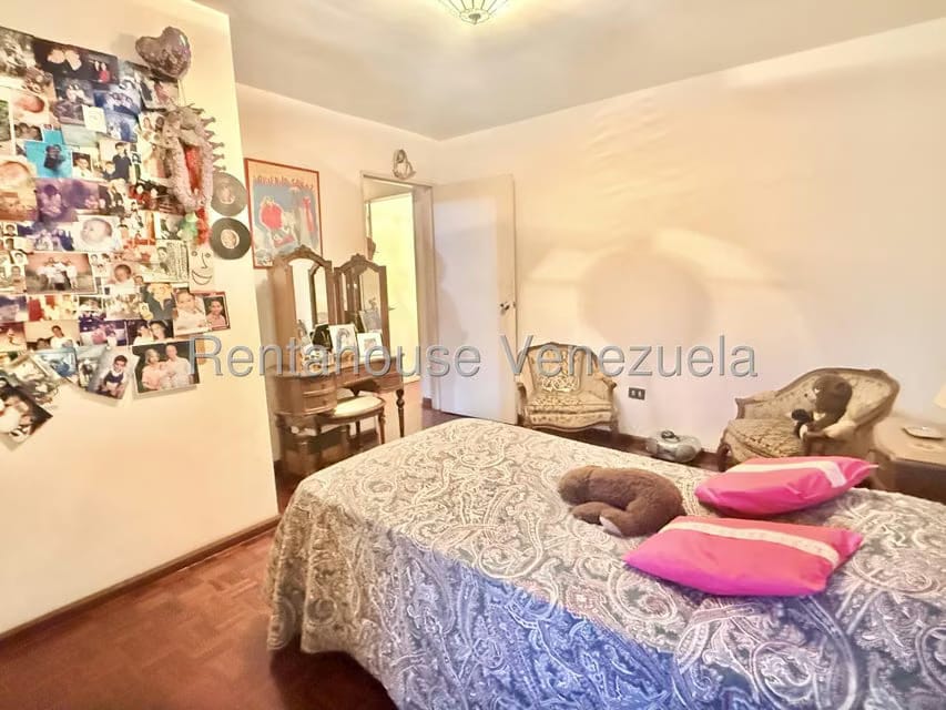 Apartamento (1 Nivel) en Venta en Prados del Este, Distrito Metropolitano - 48