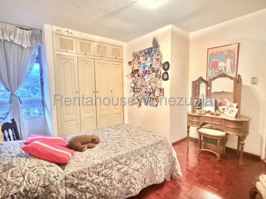 Apartamento (1 Nivel) en Venta en Prados del Este, Distrito Metropolitano - 49