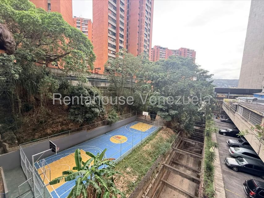 Apartamento (1 Nivel) en Venta en Prados del Este, Distrito Metropolitano - 6