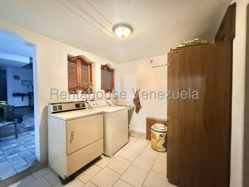 Apartamento (1 Nivel) en Venta en Prados del Este, Distrito Metropolitano - 54