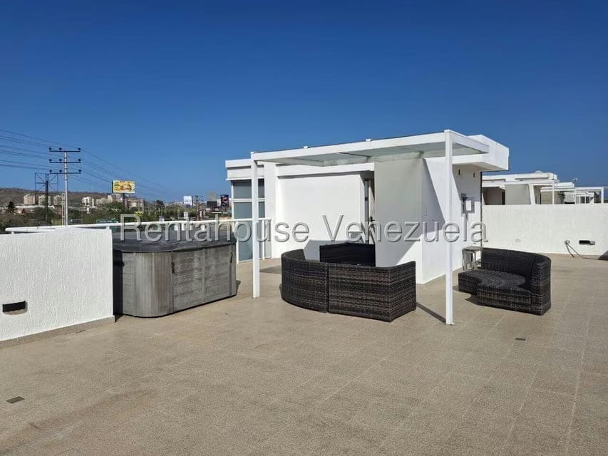 Townhouse (Duplex) en Venta en Playa el Angel, Nueva Esparta - 30