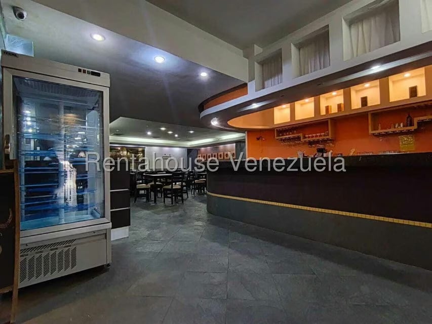 Comercial (Local Comercial) en Alquiler en Centro, Distrito Metropolitano - 2