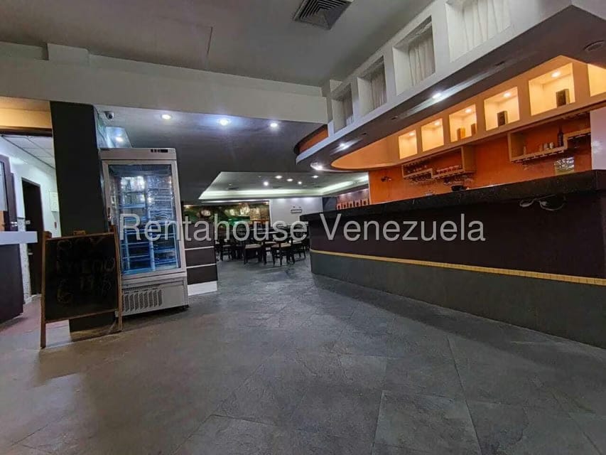 Comercial (Local Comercial) en Alquiler en Centro, Distrito Metropolitano - 3