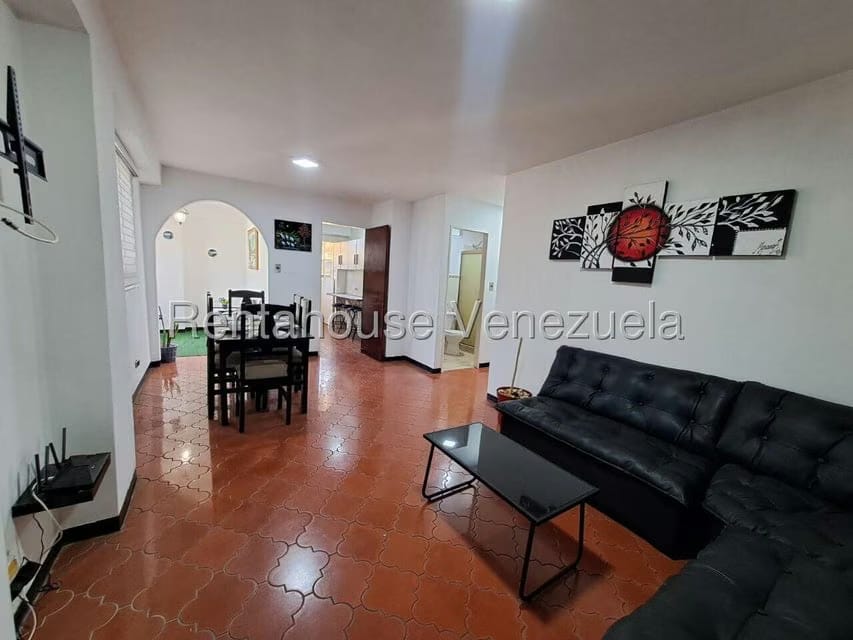 Apartamento (1 Nivel) en Alquiler en El Cafetal, Distrito Metropolitano - 3