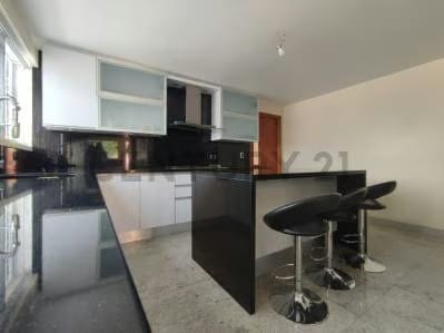 En venta espectacular casa en Alto Prado, en calle cerrada, lista para mudarse - 5