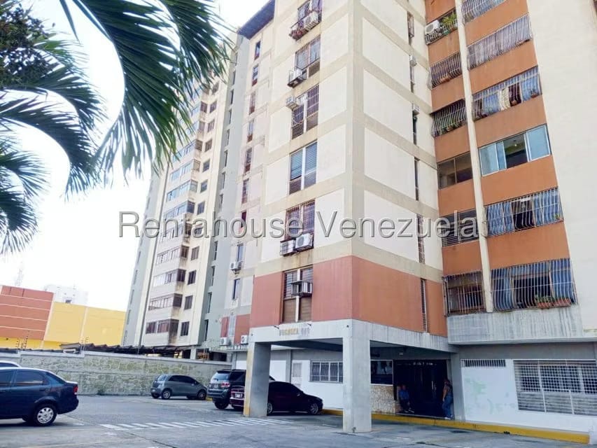 Apartamento (1 Nivel) en Alquiler en Club Hipico Las Trinitarias, Lara