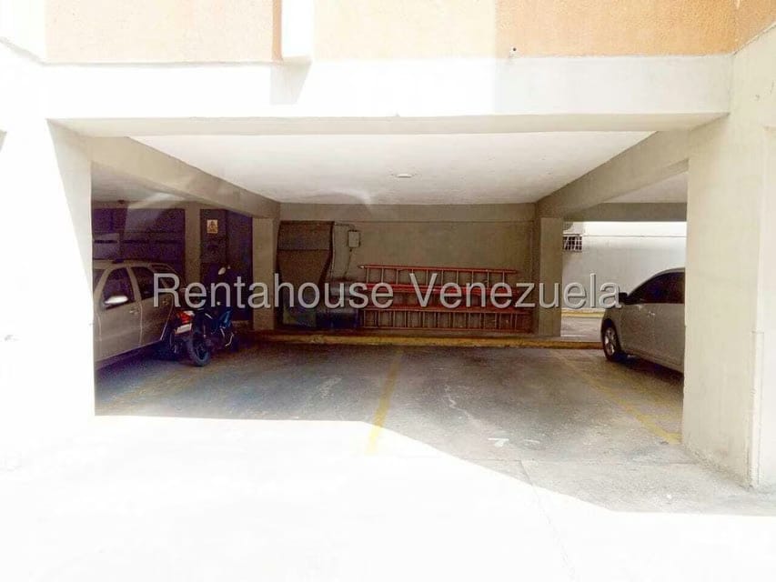 Apartamento (1 Nivel) en Alquiler en Club Hipico Las Trinitarias, Lara - 19