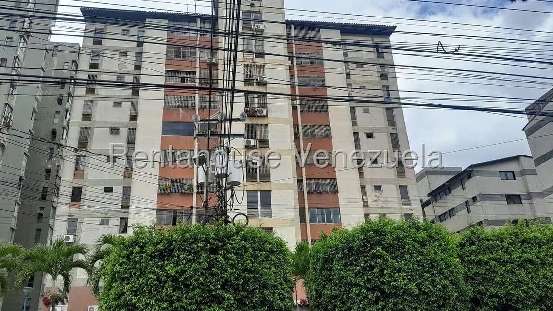 Apartamento (1 Nivel) en Alquiler en Club Hipico Las Trinitarias, Lara - 24