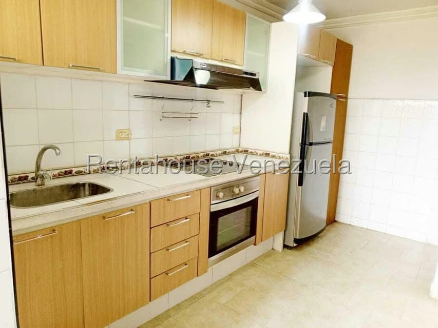 Apartamento (1 Nivel) en Alquiler en Club Hipico Las Trinitarias, Lara - 8