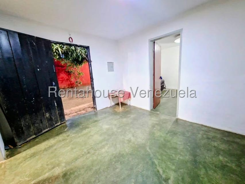 Casa (Duplex) en Venta en Parroquia Juan de Villegas, Lara - 11