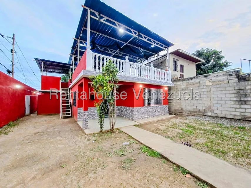 Casa (Duplex) en Venta en Parroquia Juan de Villegas, Lara - 21