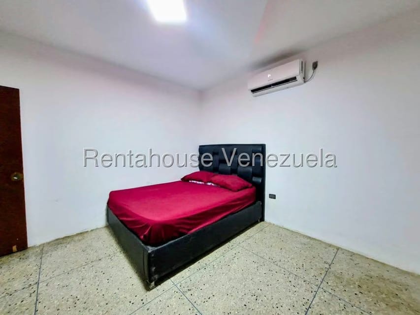 Casa (Duplex) en Venta en Parroquia Juan de Villegas, Lara - 5