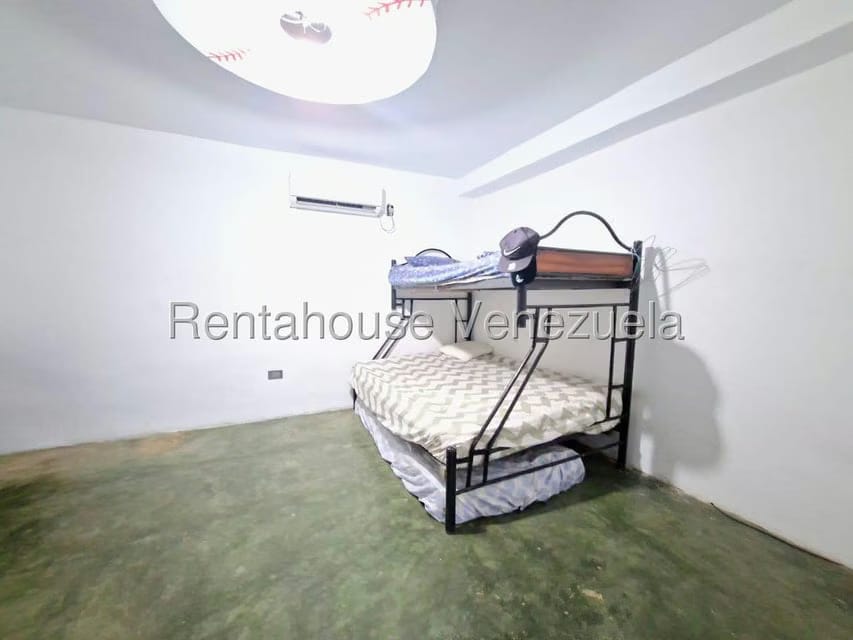 Casa (Duplex) en Venta en Parroquia Juan de Villegas, Lara - 9