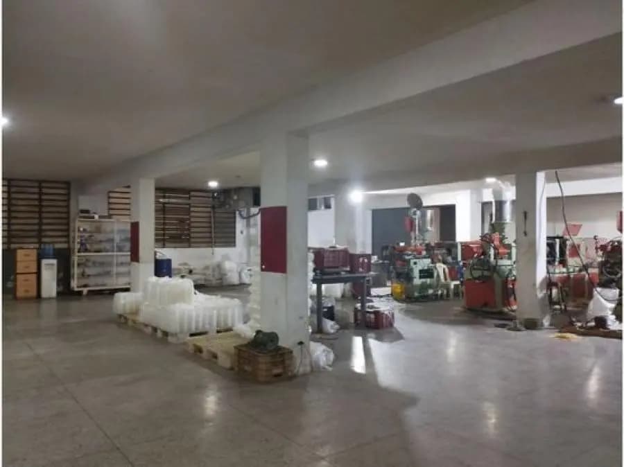 Galpon en Venta en Valencia - 9