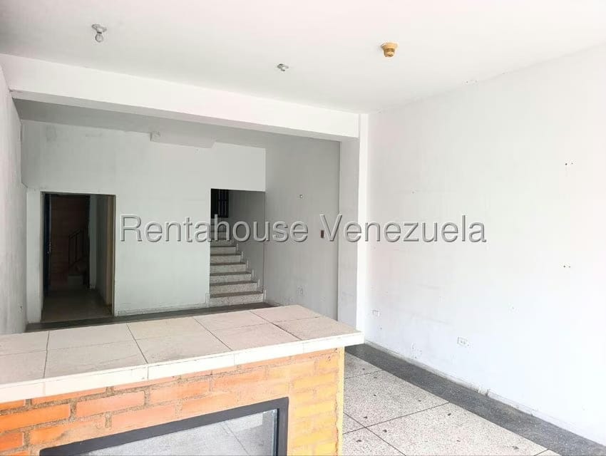 Comercial (Edificio) en Venta en La Barraca, Aragua - 14