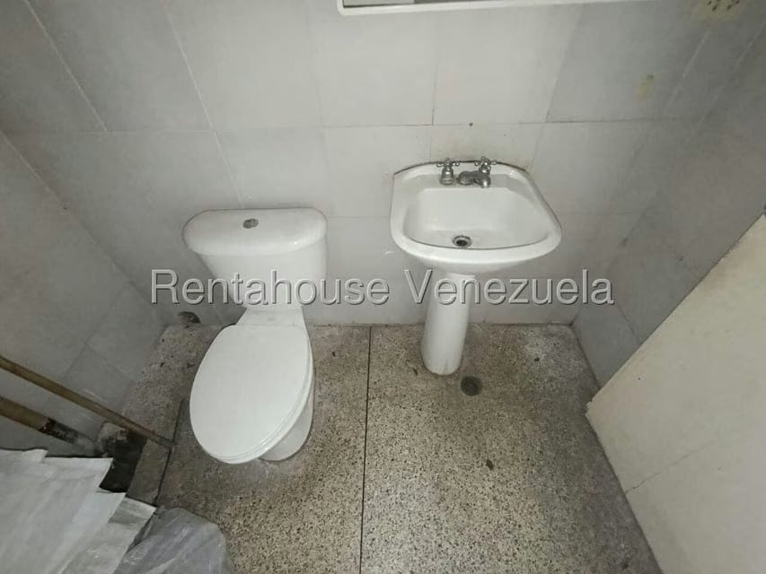 Comercial (Edificio) en Venta en La Barraca, Aragua - 29