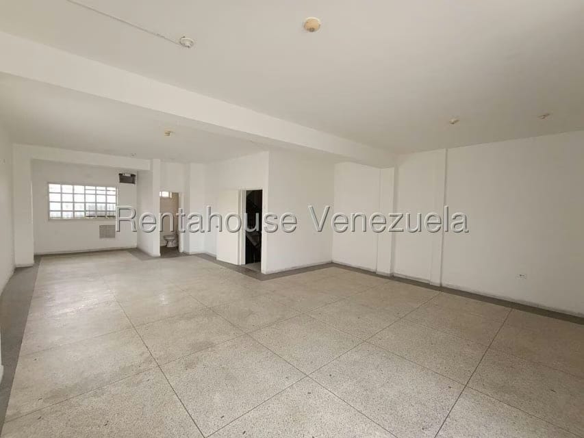Comercial (Edificio) en Venta en La Barraca, Aragua - 34