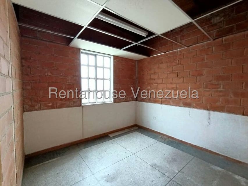 Comercial (Edificio) en Venta en La Barraca, Aragua - 45