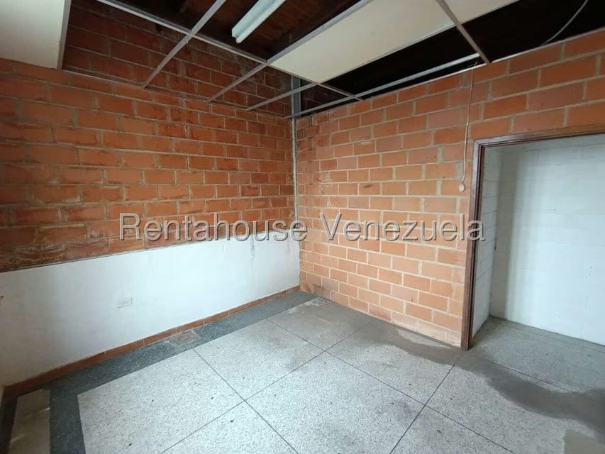 Comercial (Edificio) en Venta en La Barraca, Aragua - 48