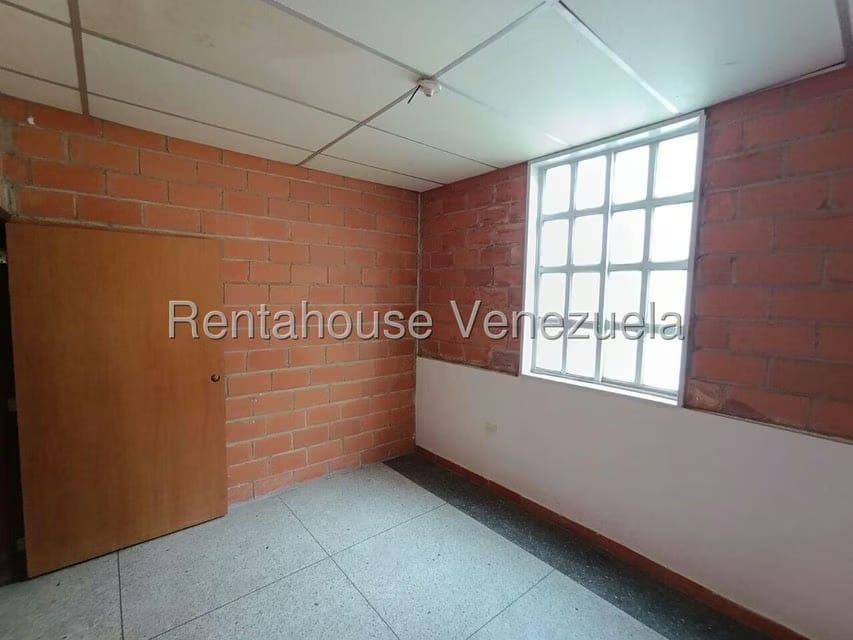 Comercial (Edificio) en Venta en La Barraca, Aragua - 54