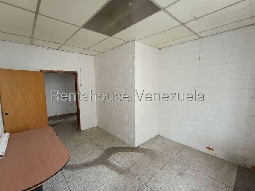 Comercial (Edificio) en Venta en La Barraca, Aragua - 56