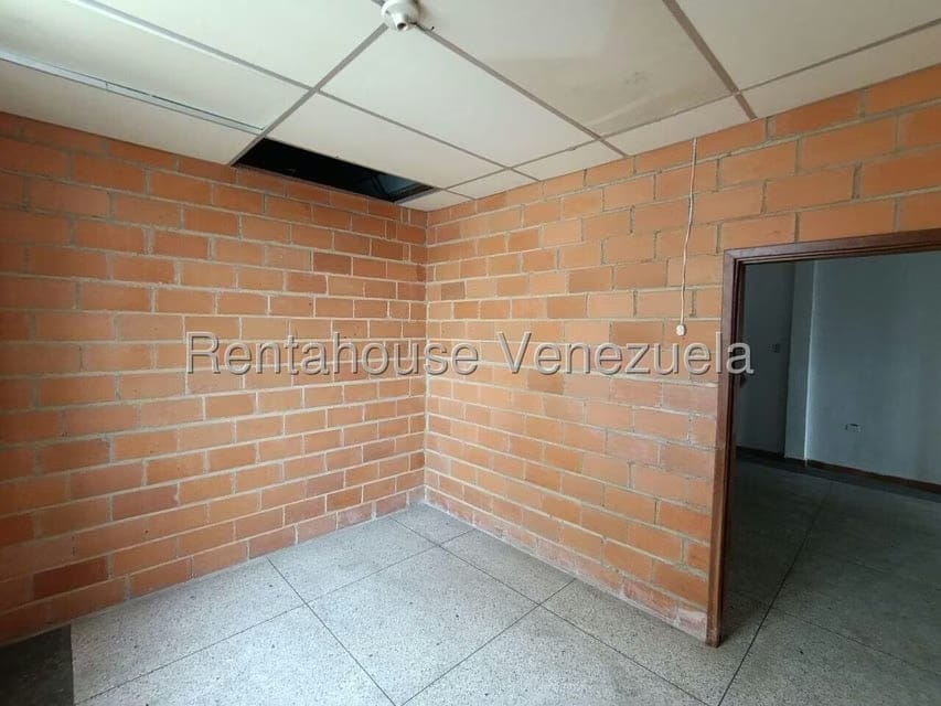 Comercial (Edificio) en Venta en La Barraca, Aragua - 57
