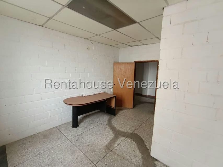 Comercial (Edificio) en Venta en La Barraca, Aragua - 58