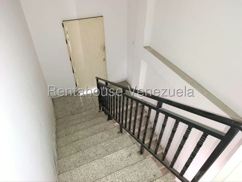 Comercial (Edificio) en Venta en La Barraca, Aragua - 64