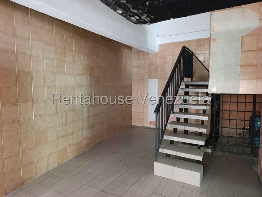 Comercial (Edificio) en Venta en La Barraca, Aragua - 66