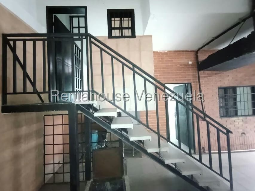 Comercial (Edificio) en Venta en La Barraca, Aragua - 73