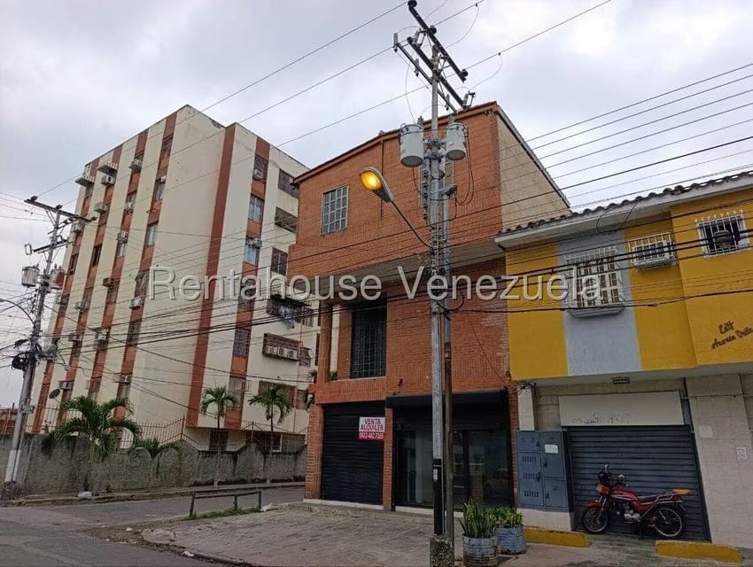 Comercial (Edificio) en Venta en La Barraca, Aragua - 76