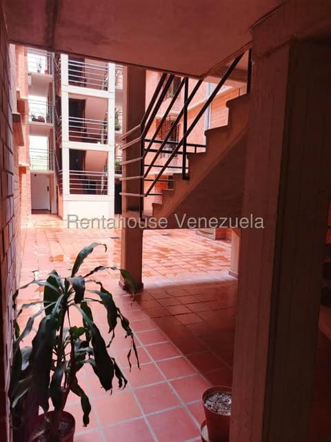 Apartamento (1 Nivel) en Venta en Terrazas de Guaicoco, Distrito Metropolitano - 25