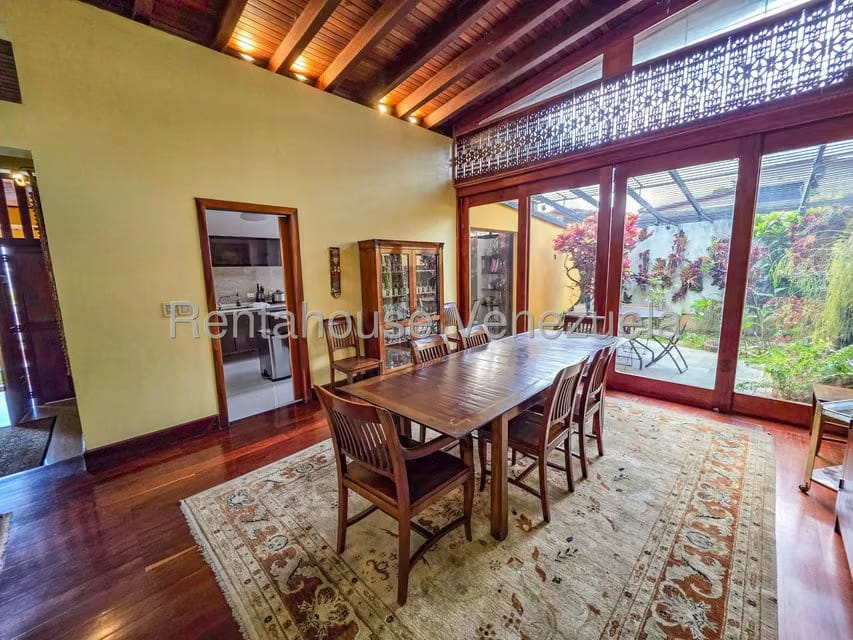 Casa (Multipes Niveles) en Venta en Prados del Este, Distrito Metropolitano - 15