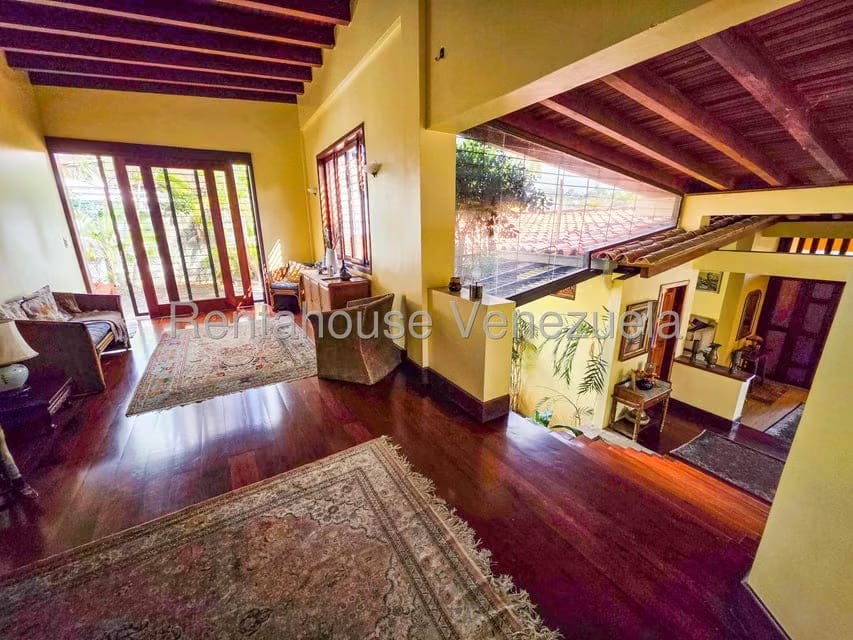 Casa (Multipes Niveles) en Venta en Prados del Este, Distrito Metropolitano - 22