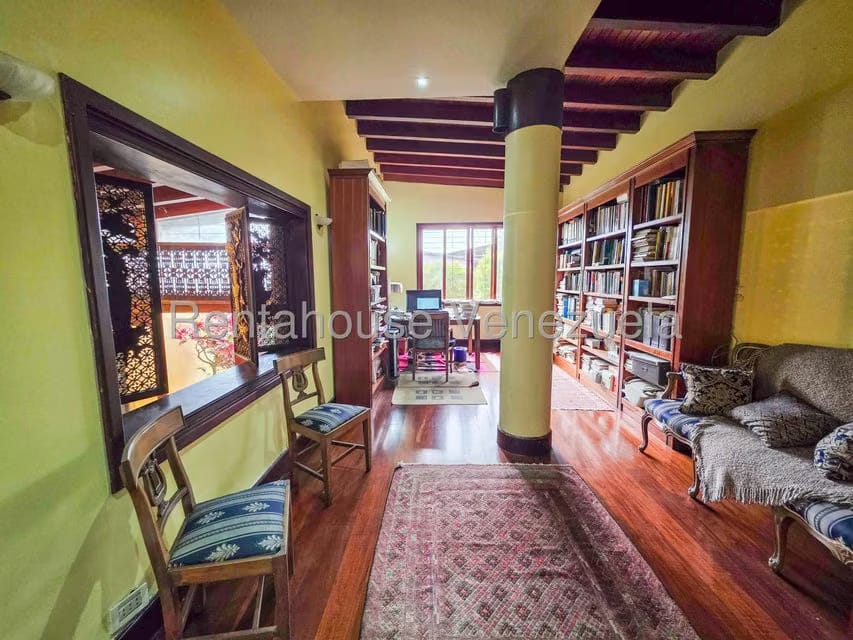 Casa (Multipes Niveles) en Venta en Prados del Este, Distrito Metropolitano - 26