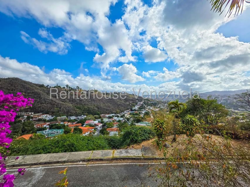 Casa (Multipes Niveles) en Venta en Prados del Este, Distrito Metropolitano - 44