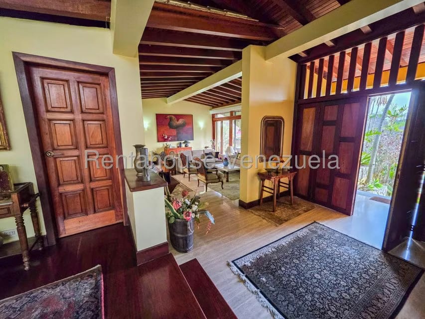 Casa (Multipes Niveles) en Venta en Prados del Este, Distrito Metropolitano - 8