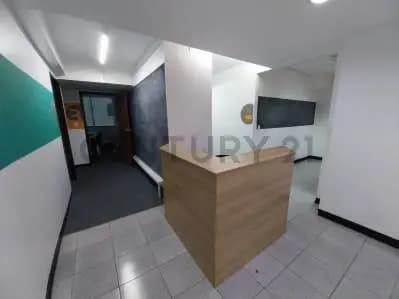 Oficina amoblada en Alquiler en El Rosal