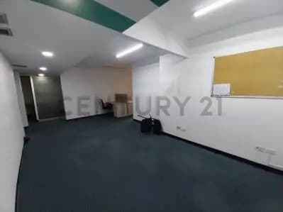 Oficina amoblada en Alquiler en El Rosal - 2