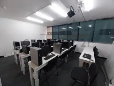 Oficina amoblada en Alquiler en El Rosal - 6