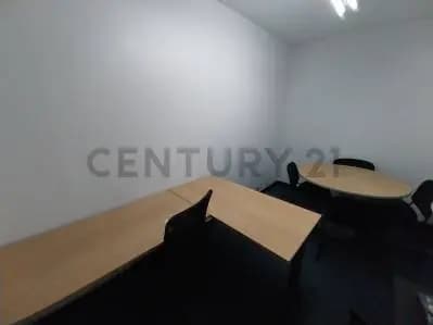 Oficina amoblada en Alquiler en El Rosal - 9