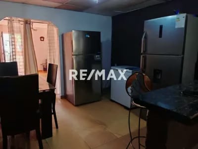 Se Vende Casa en la Av. Orinoco con Av. Juncal– Zona Centro. Maturin - 4